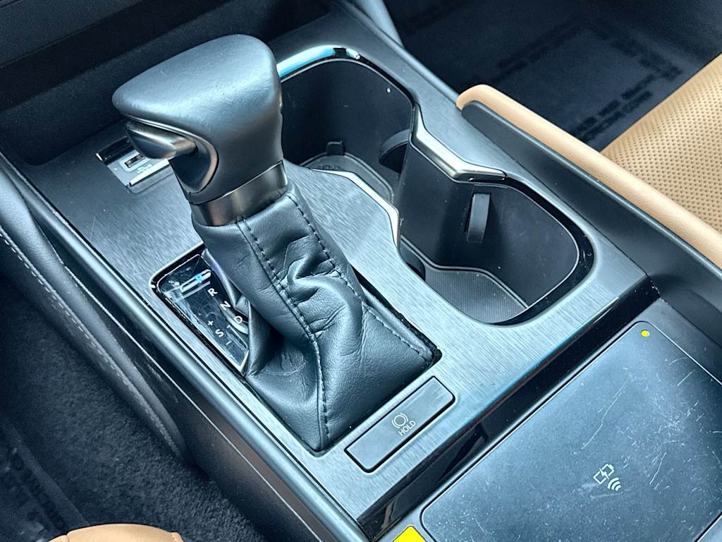 Thumbnail: 2025 Lexus ES - 15