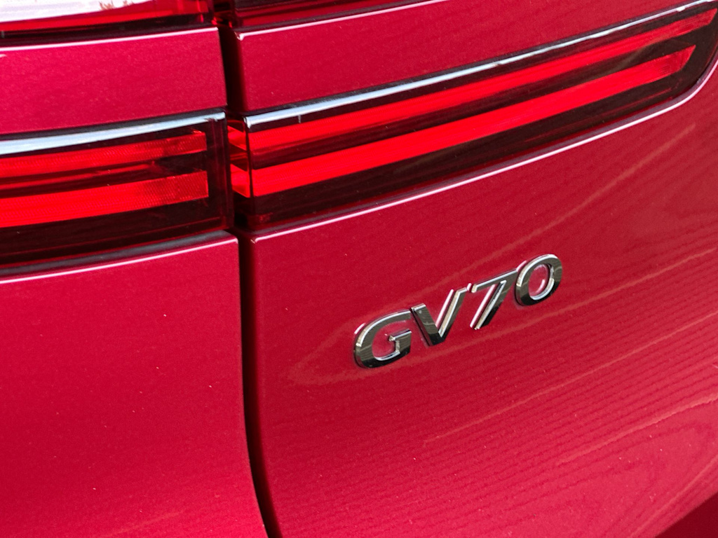 Thumbnail: 2024 Genesis GV70 - 6