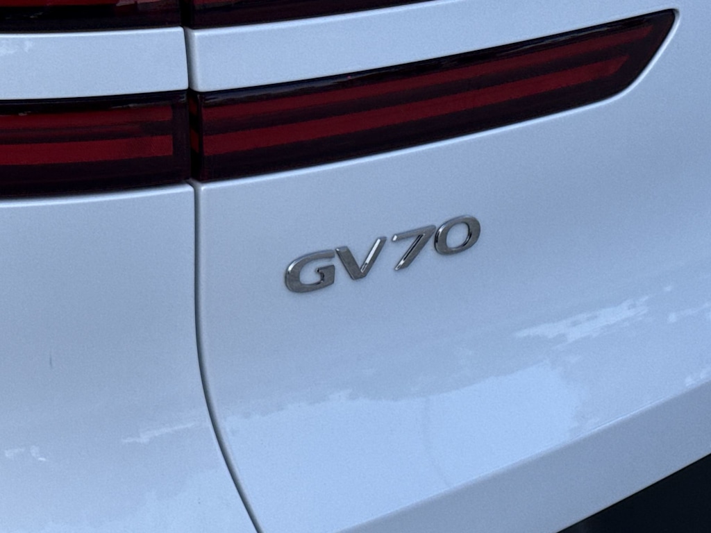 Thumbnail: 2025 Genesis GV70 - 6