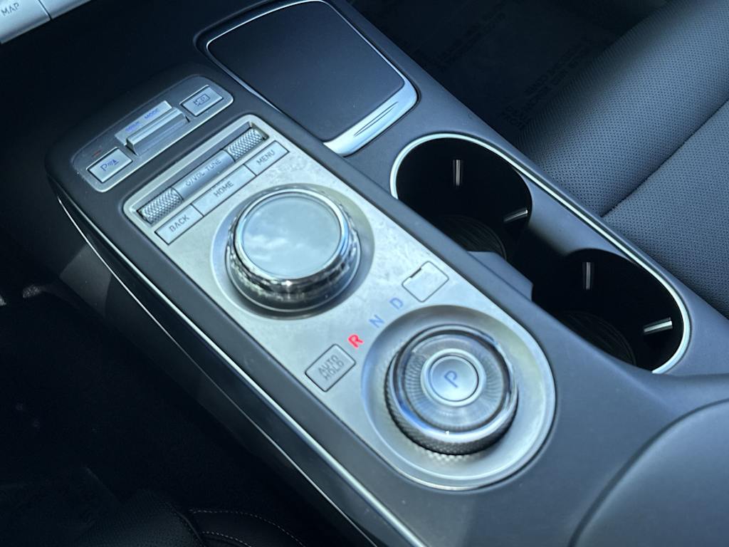 Thumbnail: 2025 Genesis GV70 - 15