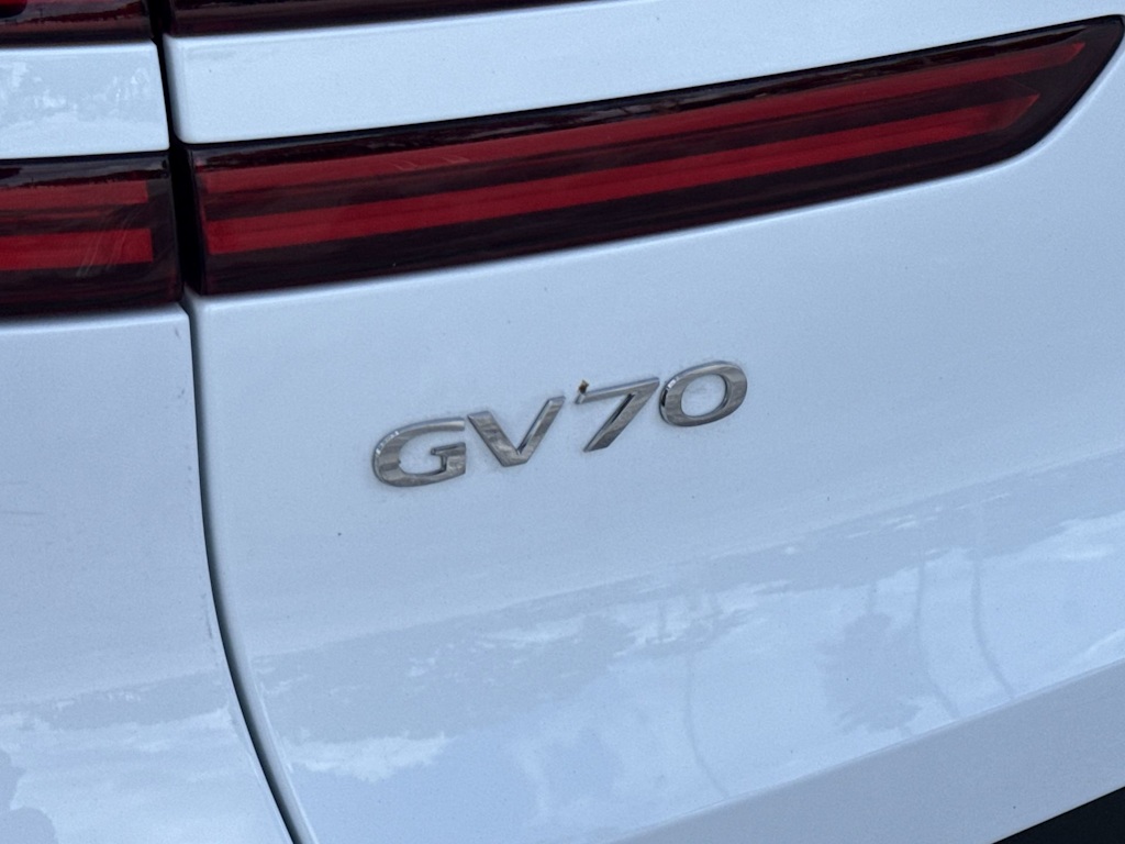 Thumbnail: 2025 Genesis GV70 - 6