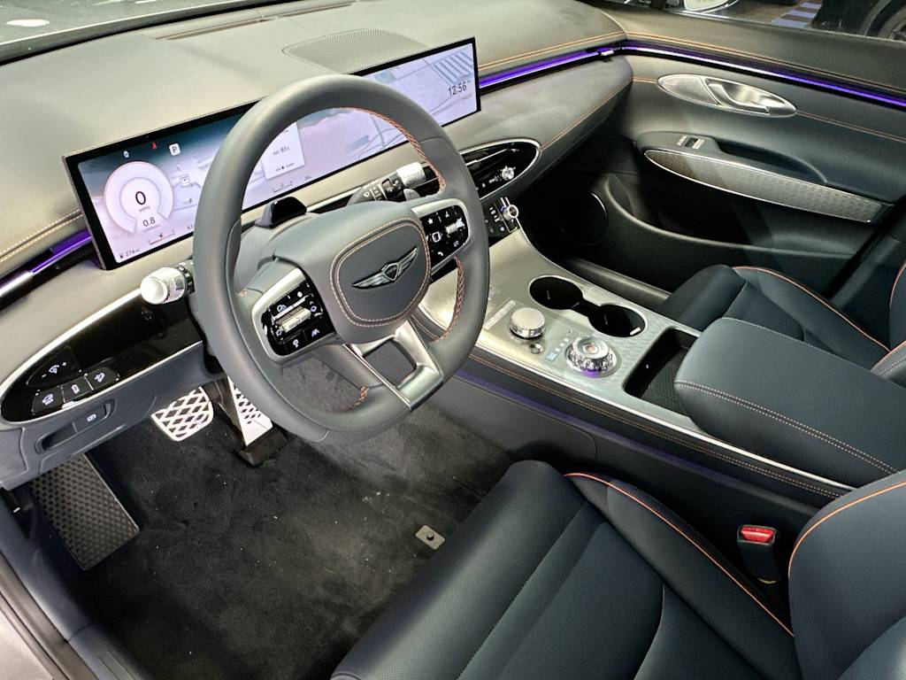 Thumbnail: 2026 Genesis GV70 - 2