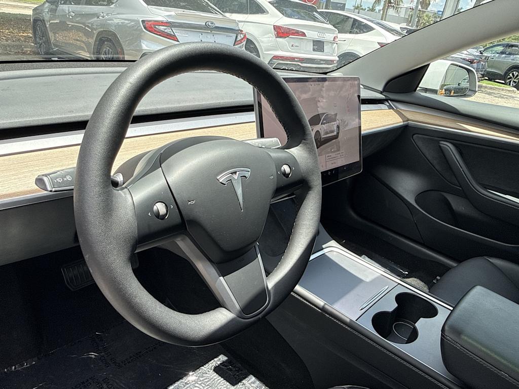 Thumbnail: 2023 Tesla Model 3 - 9