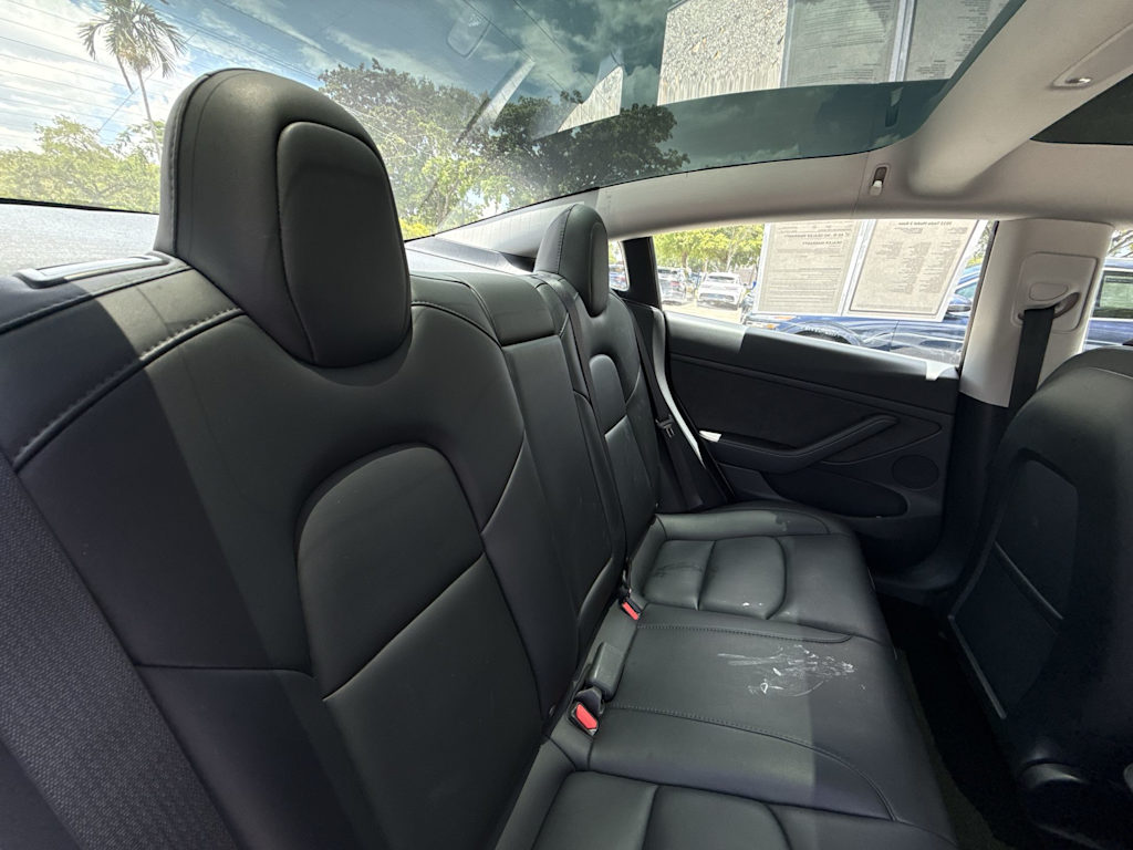 Thumbnail: 2023 Tesla Model 3 - 12