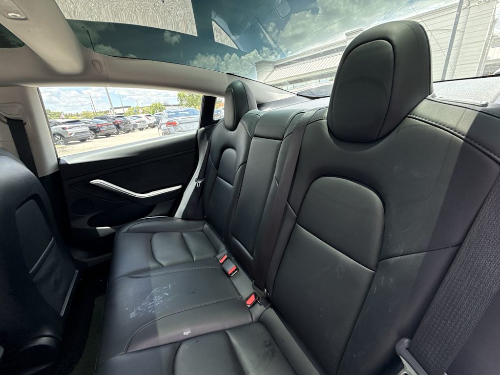 Thumbnail: 2023 Tesla Model 3 - 22