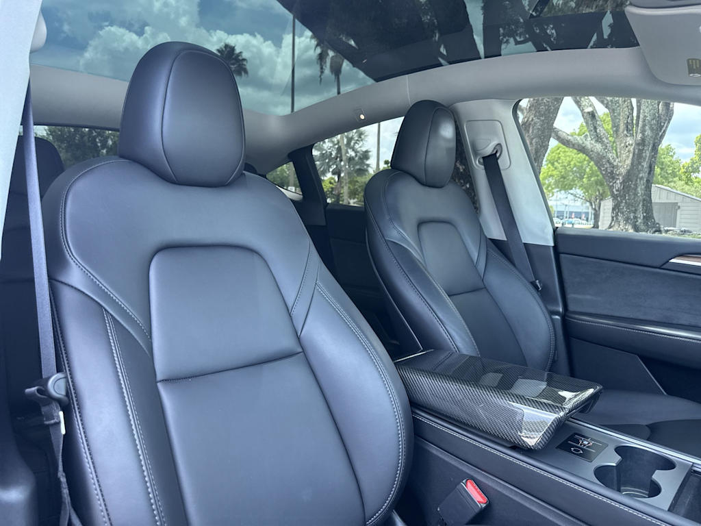 Thumbnail: 2024 Tesla Model Y - 10