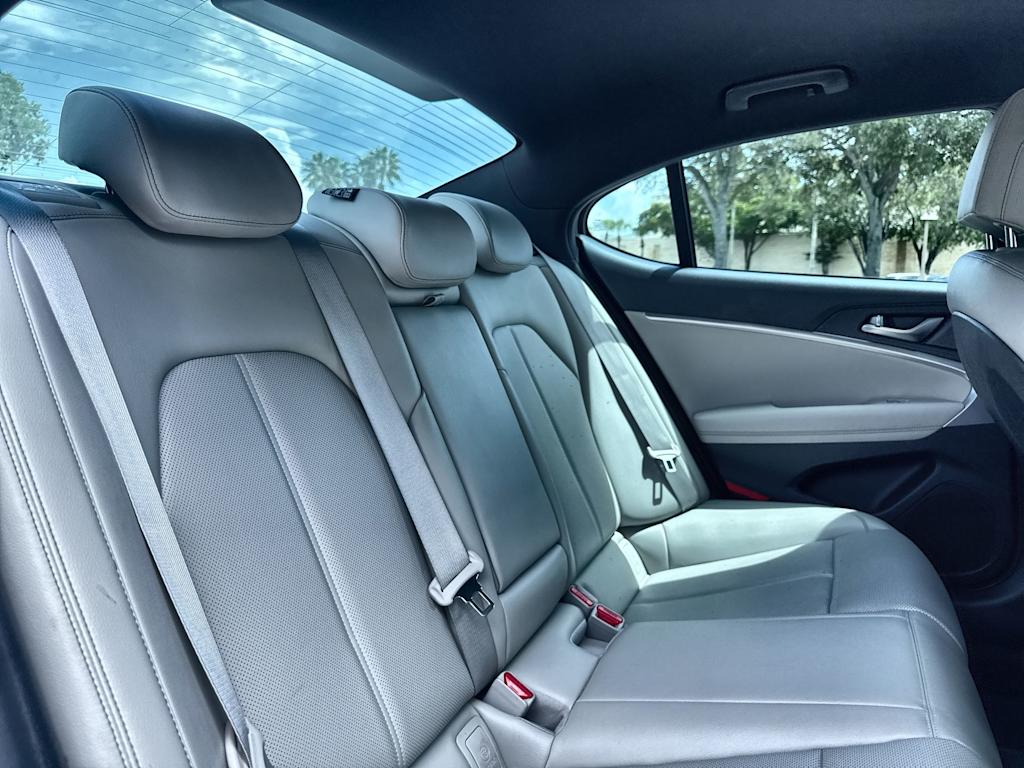 Thumbnail: 2023 Genesis G70 - 28