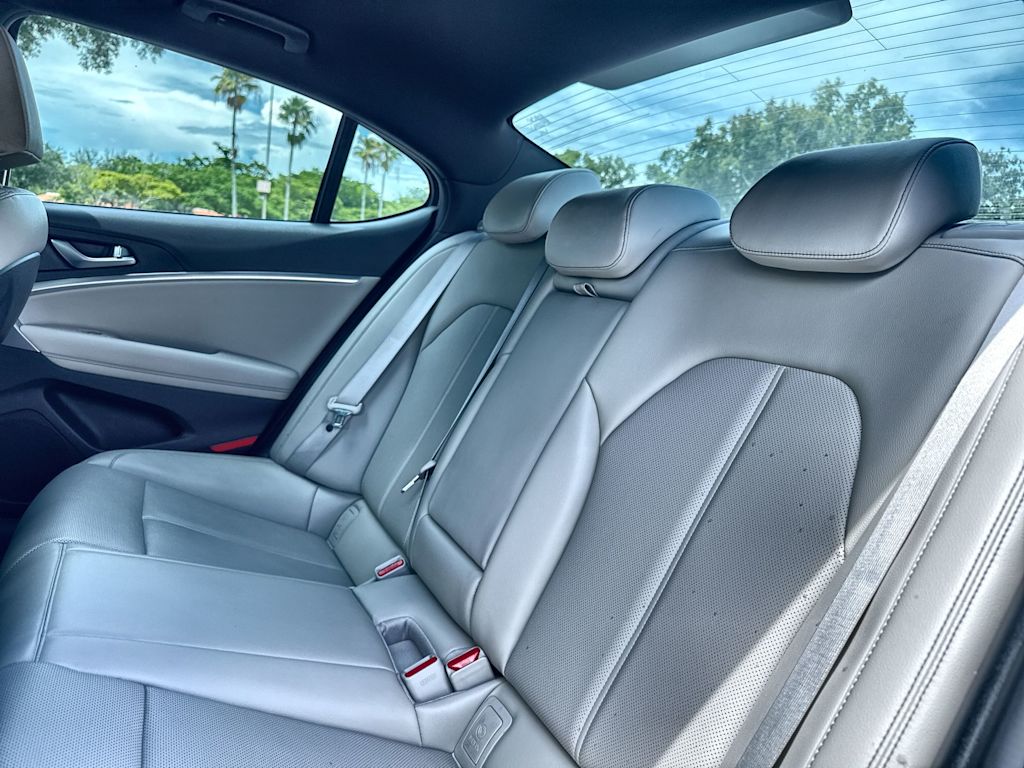 Thumbnail: 2023 Genesis G70 - 12