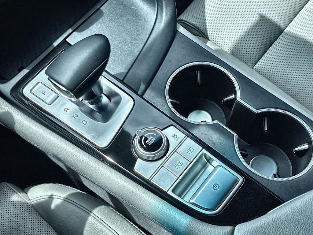 Thumbnail: 2023 Genesis G70 - 15