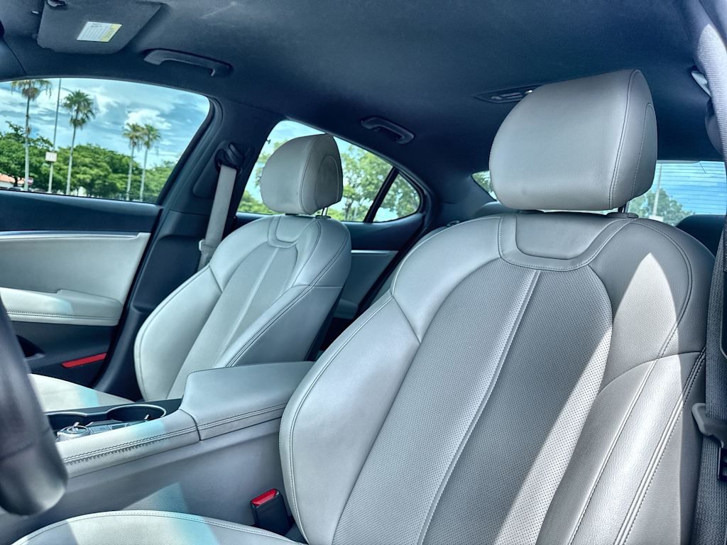 Thumbnail: 2023 Genesis G70 - 10