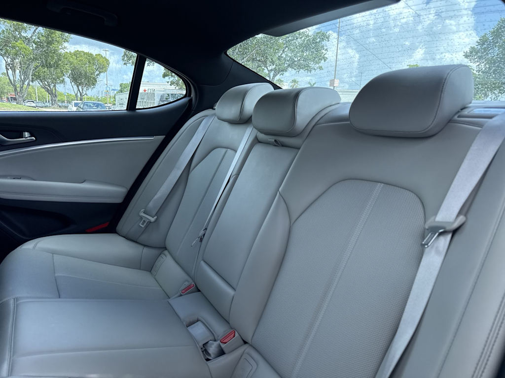 Thumbnail: 2023 Genesis G70 - 13