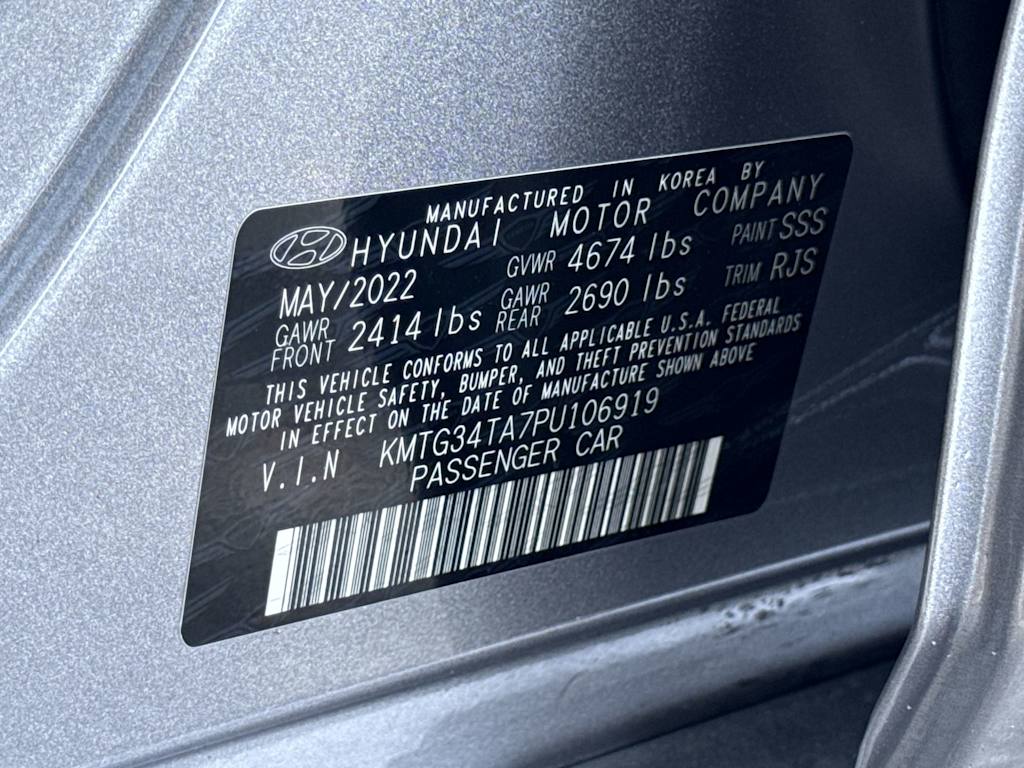 Thumbnail: 2023 Genesis G70 - 20