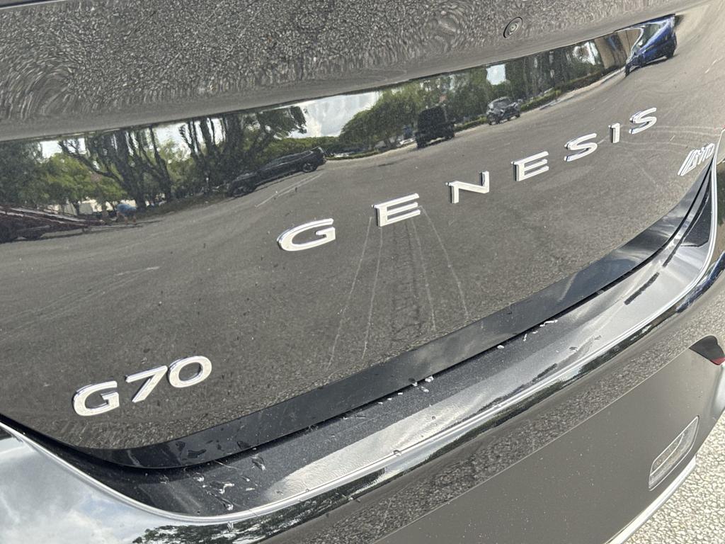 Thumbnail: 2023 Genesis G70 - 6