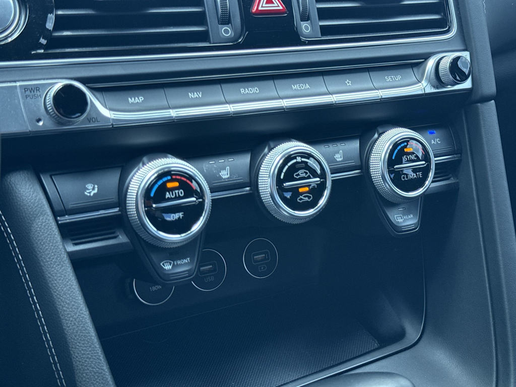 Thumbnail: 2023 Genesis G70 - 26