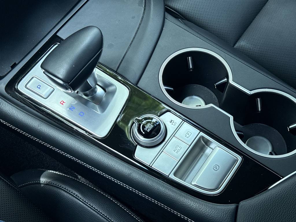 Thumbnail: 2023 Genesis G70 - 15