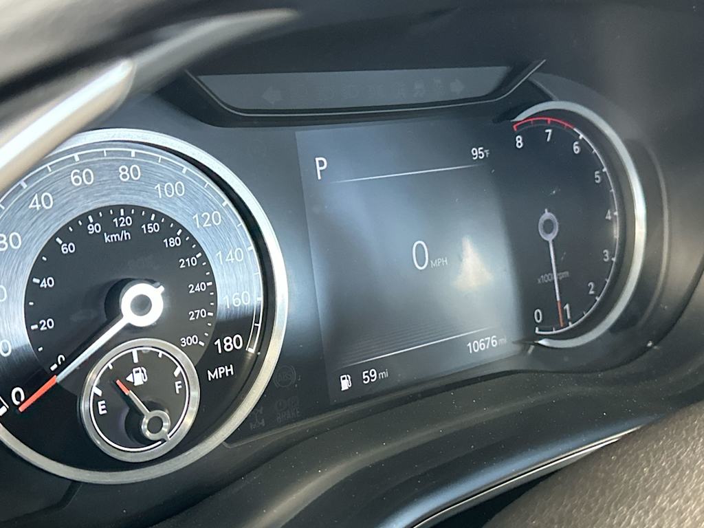 Thumbnail: 2023 Genesis G70 - 16