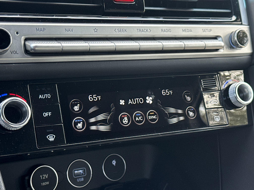 Thumbnail: 2026 Genesis G70 - 28