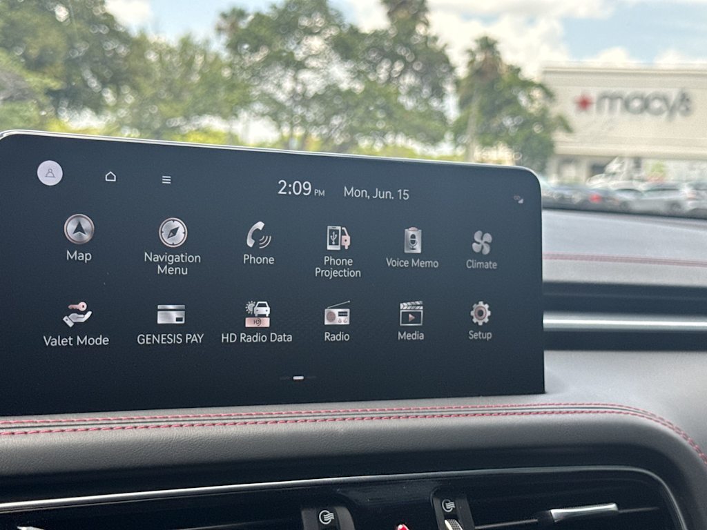Thumbnail: 2023 Genesis G70 - 14