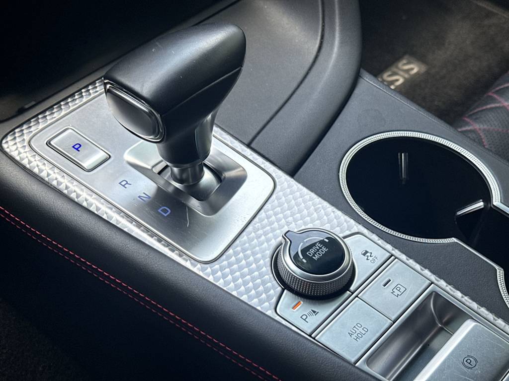 Thumbnail: 2023 Genesis G70 - 15