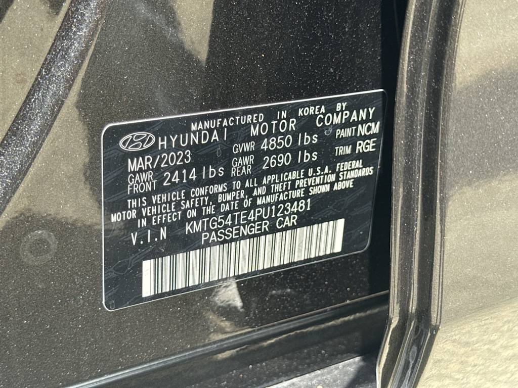 Thumbnail: 2023 Genesis G70 - 19