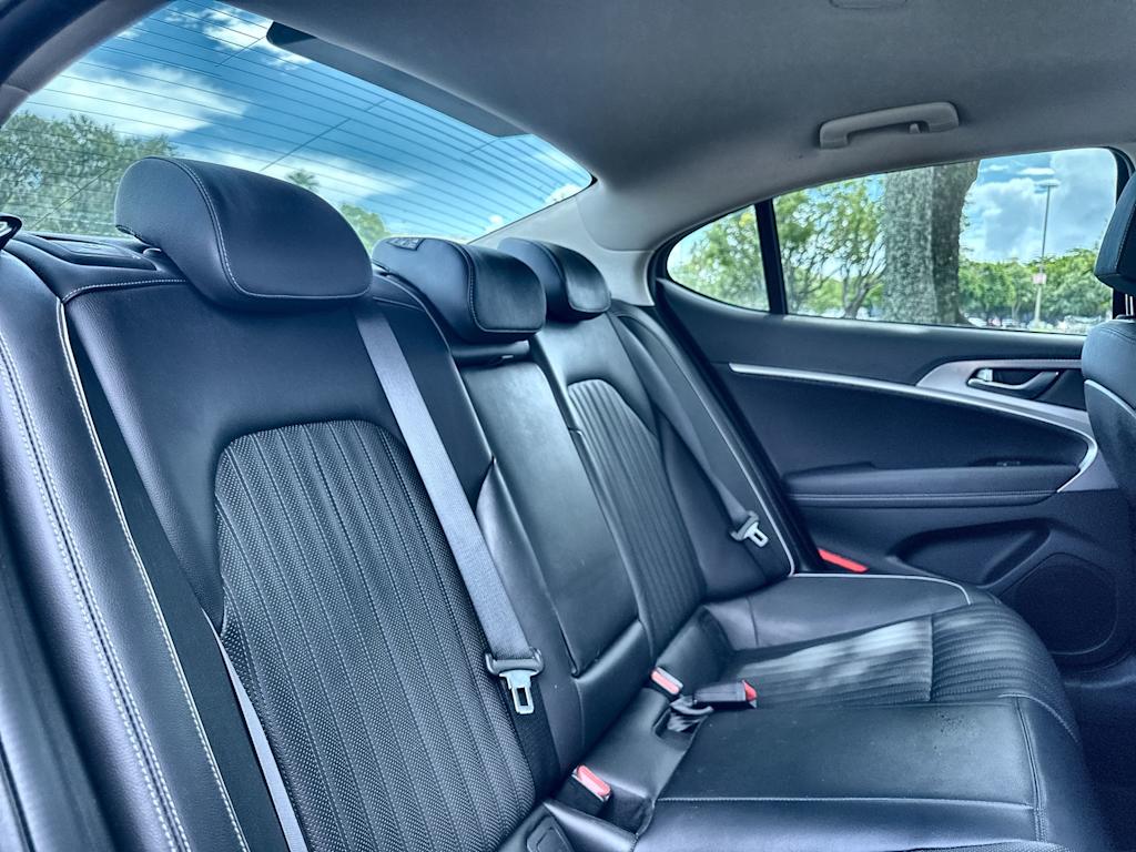 Thumbnail: 2023 Genesis G70 - 28
