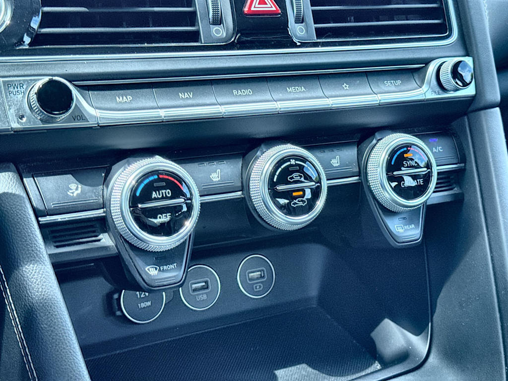 Thumbnail: 2023 Genesis G70 - 27