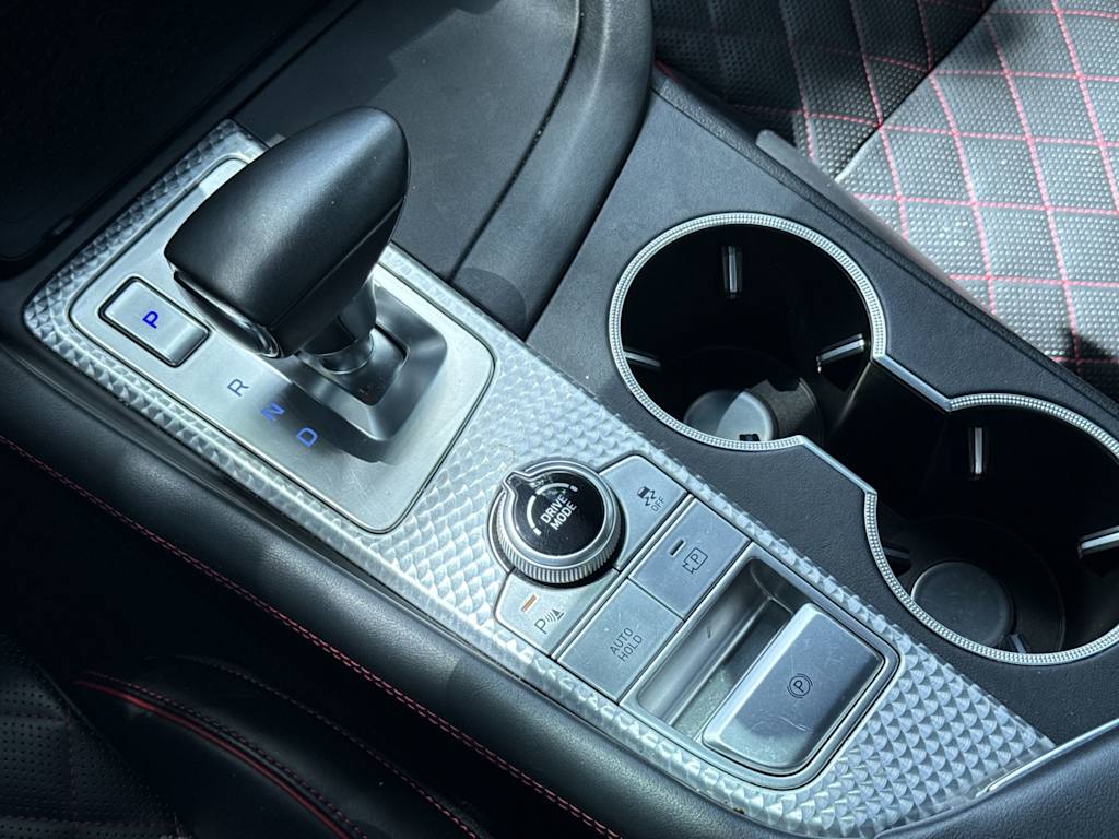 Thumbnail: 2023 Genesis G70 - 15