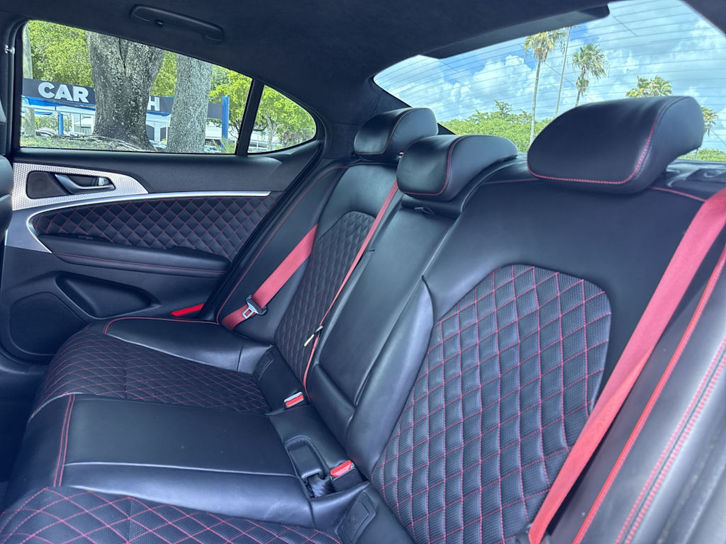Thumbnail: 2023 Genesis G70 - 12