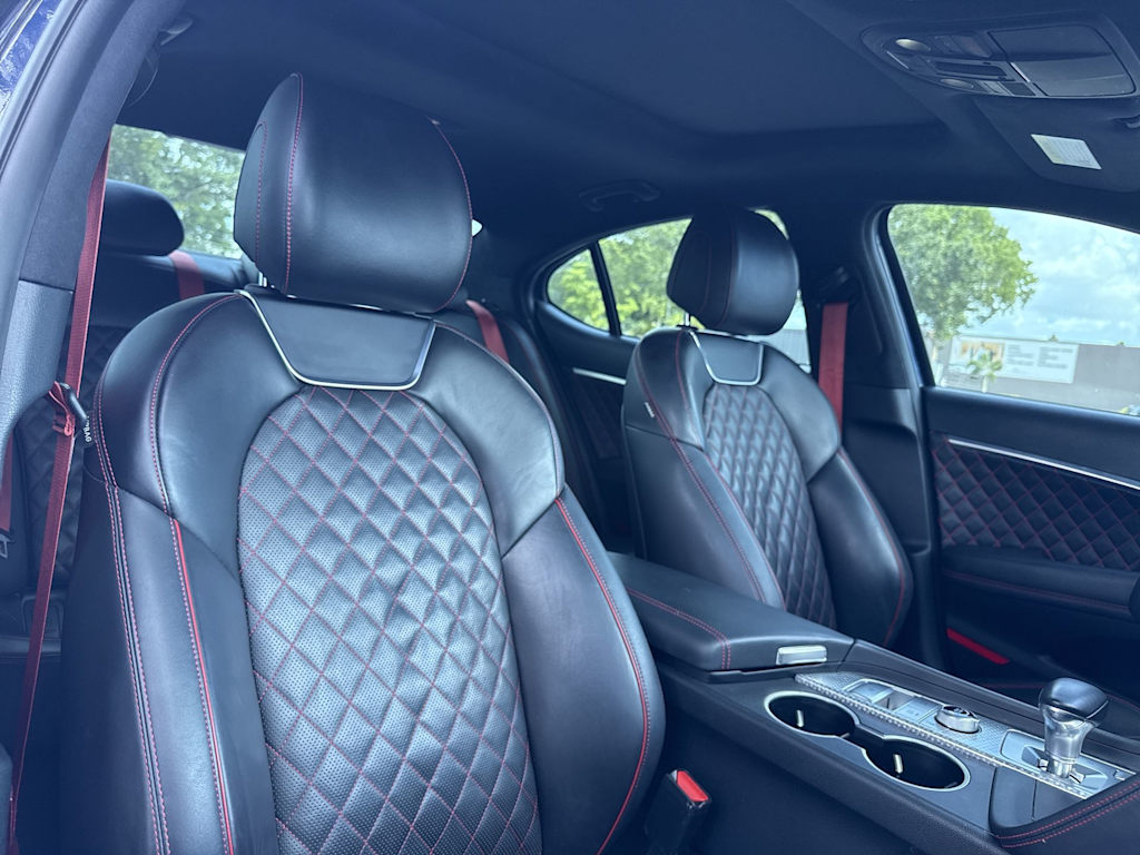 Thumbnail: 2023 Genesis G70 - 11