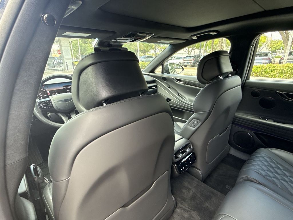 Thumbnail: 2026 Genesis G80 - 28