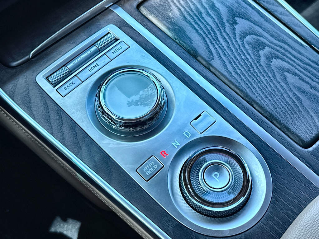 Thumbnail: 2024 Genesis GV80 - 26
