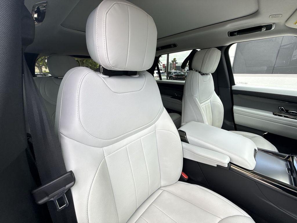 Thumbnail: 2024 Land Rover Range Rover Sport - 29