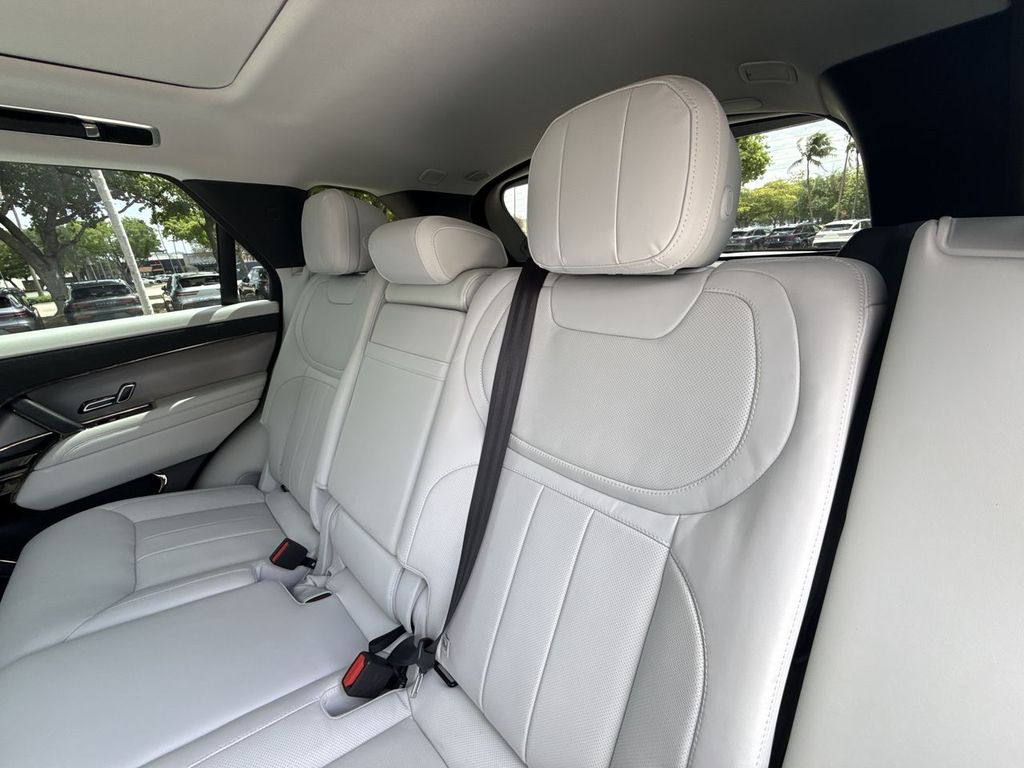 Thumbnail: 2024 Land Rover Range Rover Sport - 12