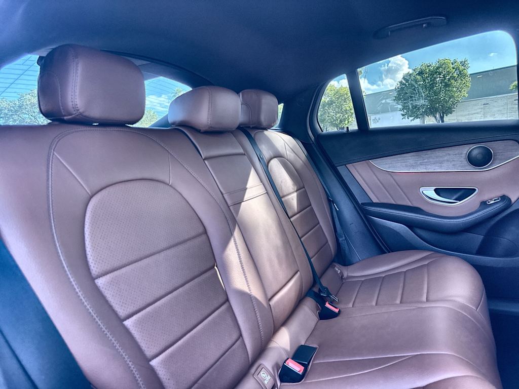 Thumbnail: 2023 Mercedes-Benz GLC - 28