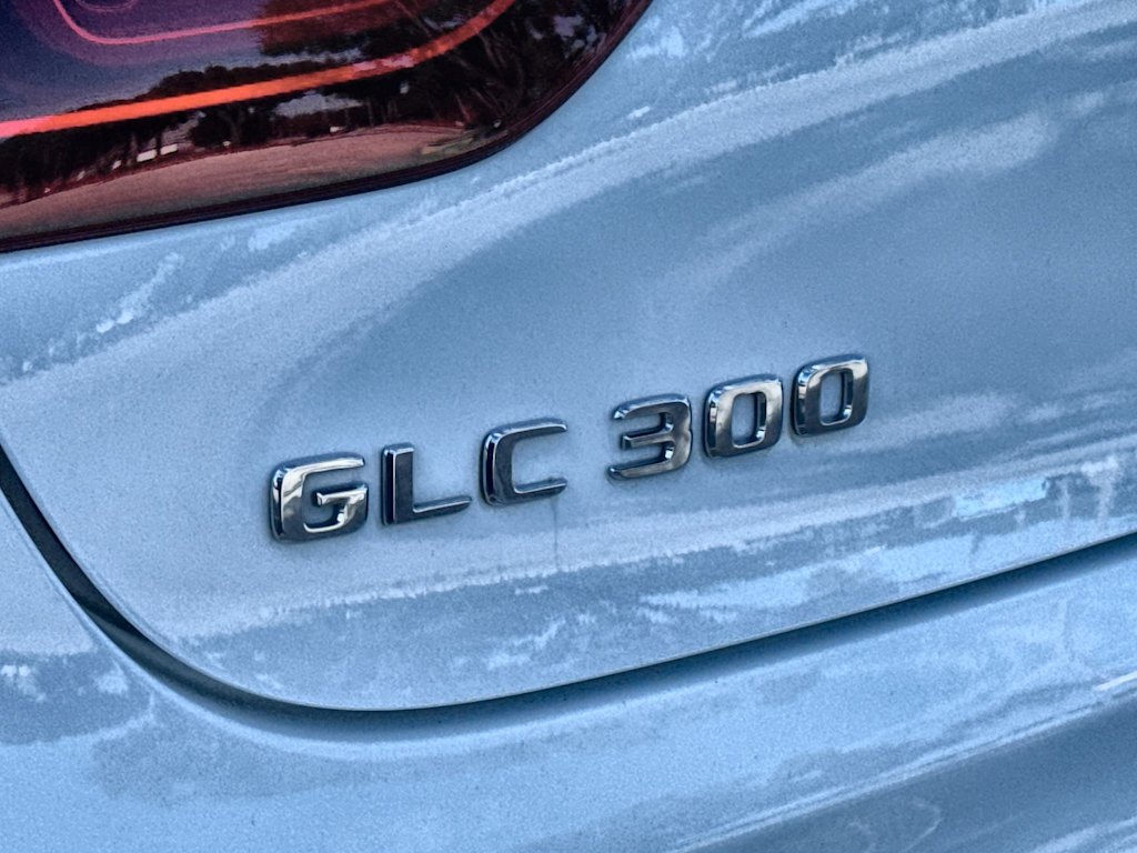 Thumbnail: 2023 Mercedes-Benz GLC - 7