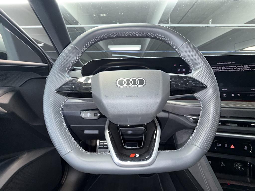 Thumbnail: 2025 Audi SQ5 - 10