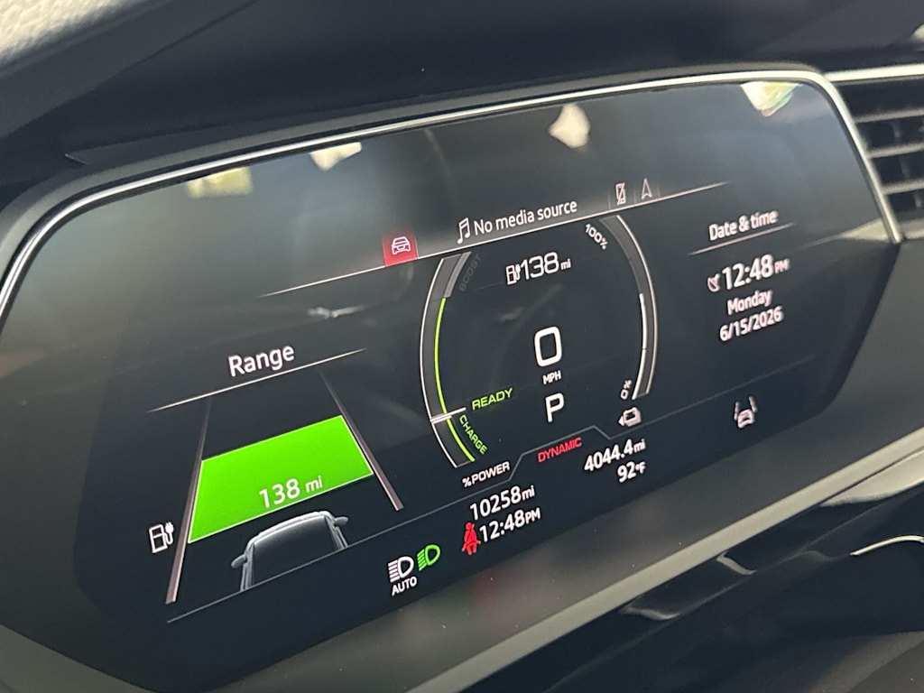 Thumbnail: 2024 Audi Q8 e-tron - 17