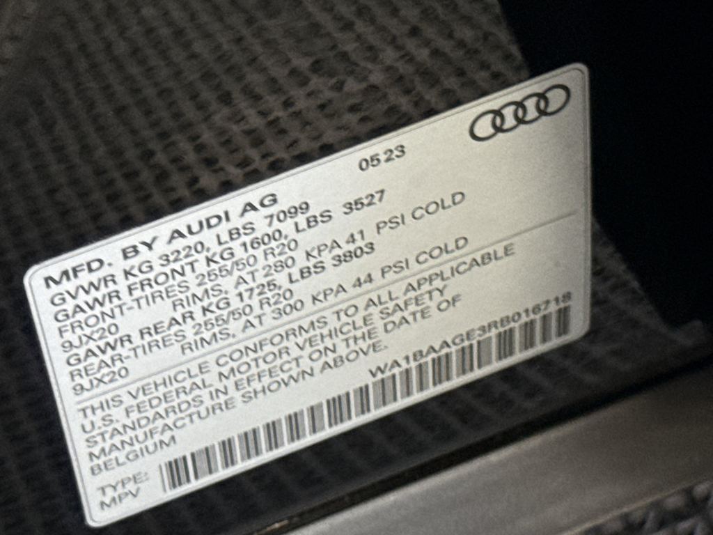 Thumbnail: 2024 Audi Q8 e-tron - 18