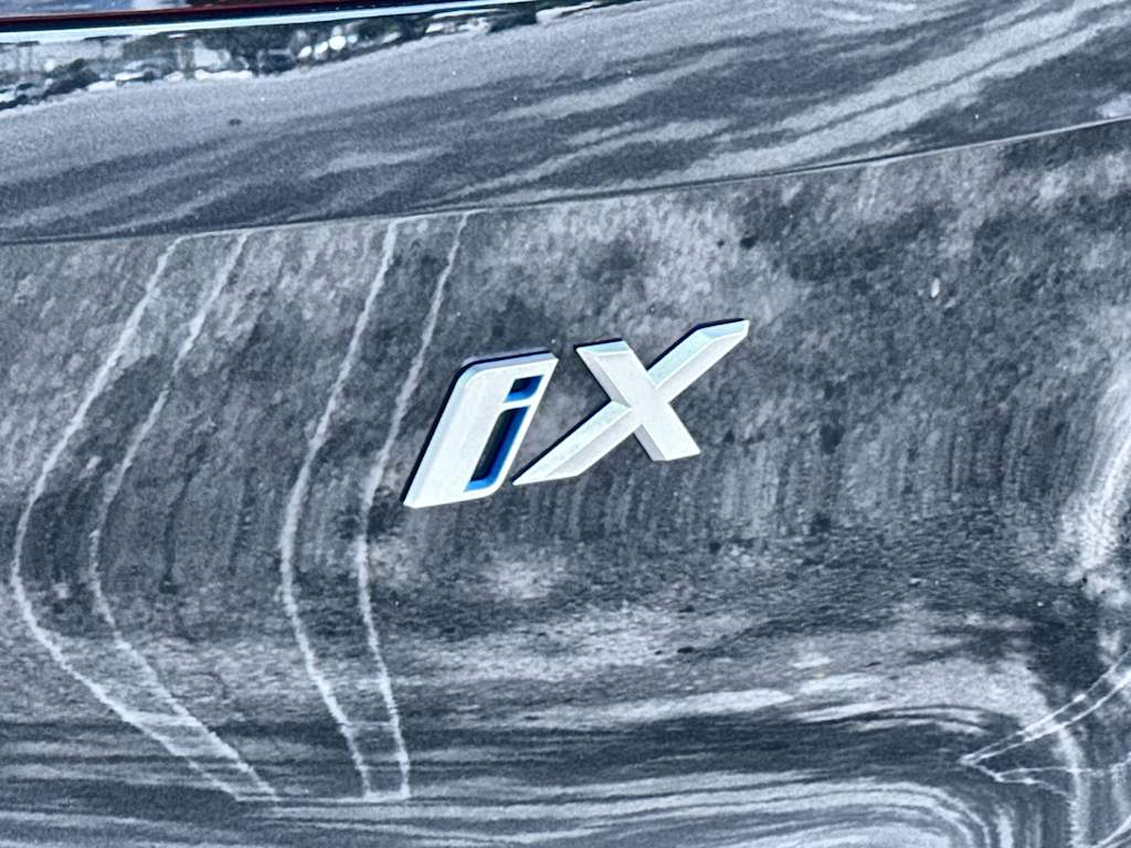 Thumbnail: 2025 BMW iX - 6