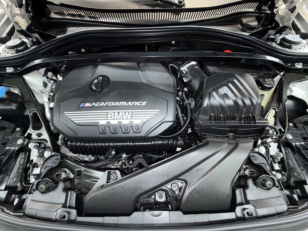 Thumbnail: 2024 BMW 2 Series - 9