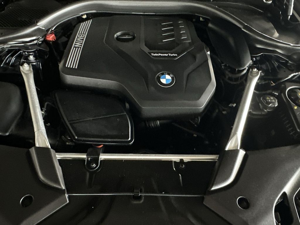 Thumbnail: 2023 BMW 5 Series - 8