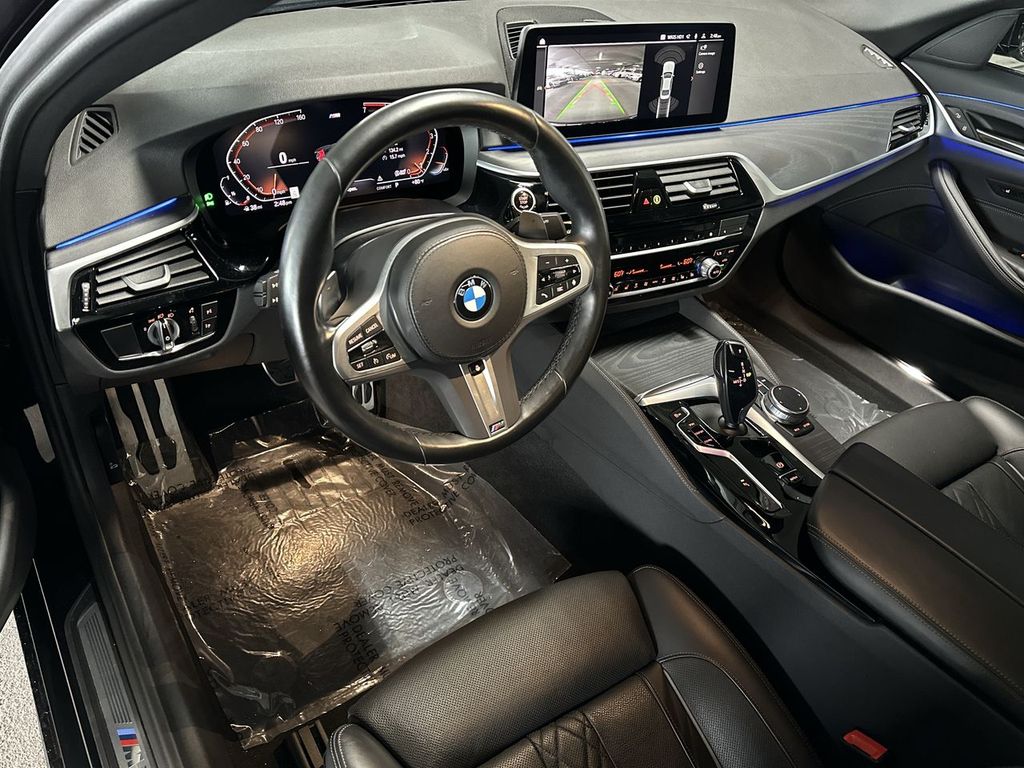 Thumbnail: 2023 BMW 5 Series - 2