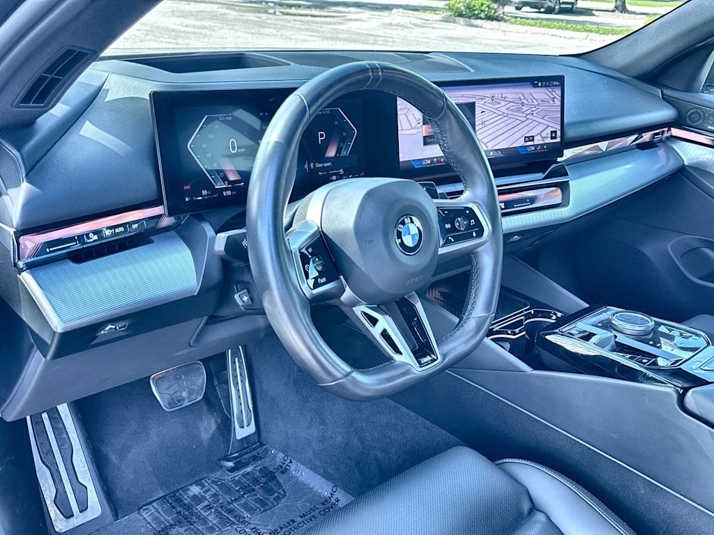Thumbnail: 2024 BMW 5 Series - 2