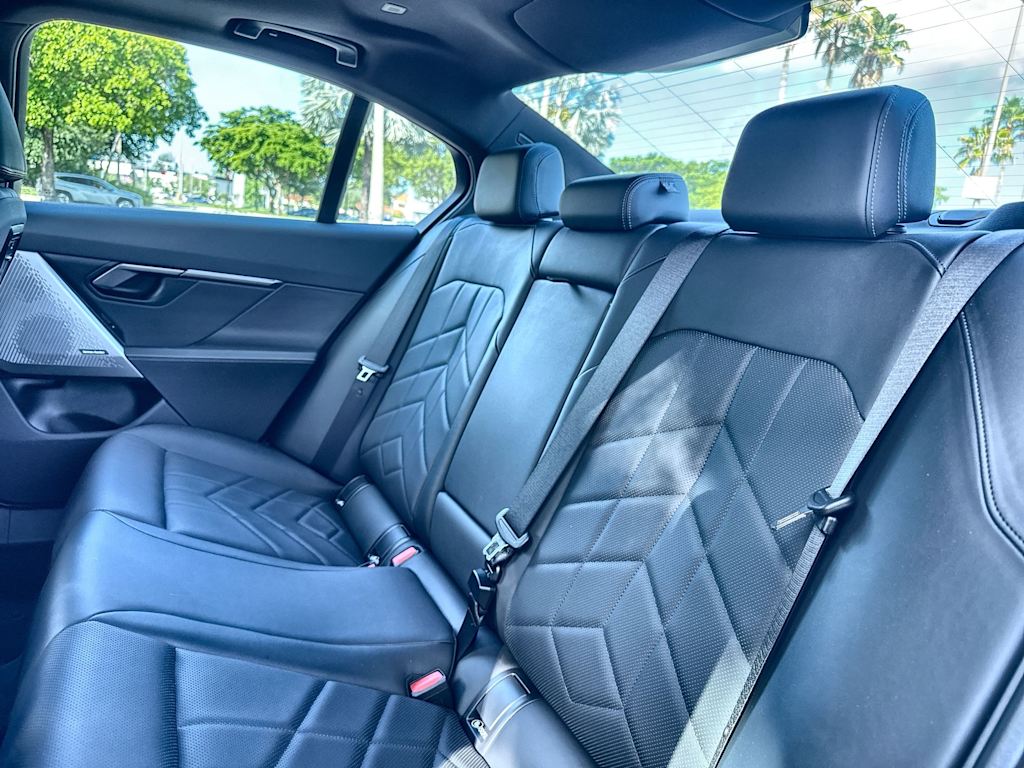 Thumbnail: 2024 BMW 5 Series - 12
