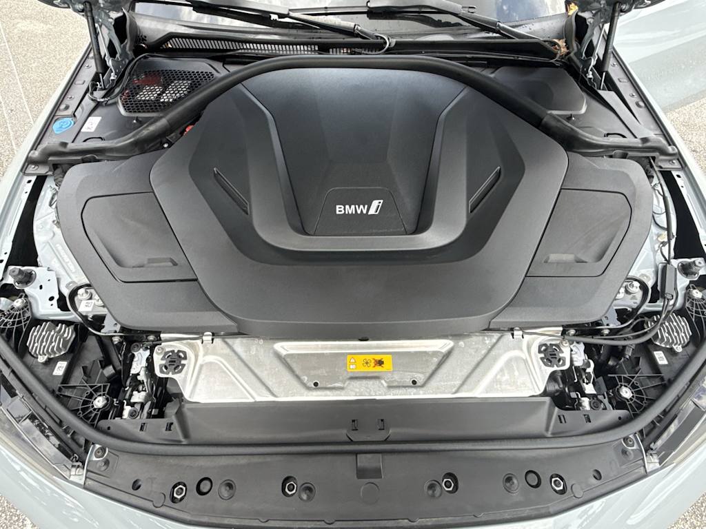 Thumbnail: 2024 BMW i4 - 8