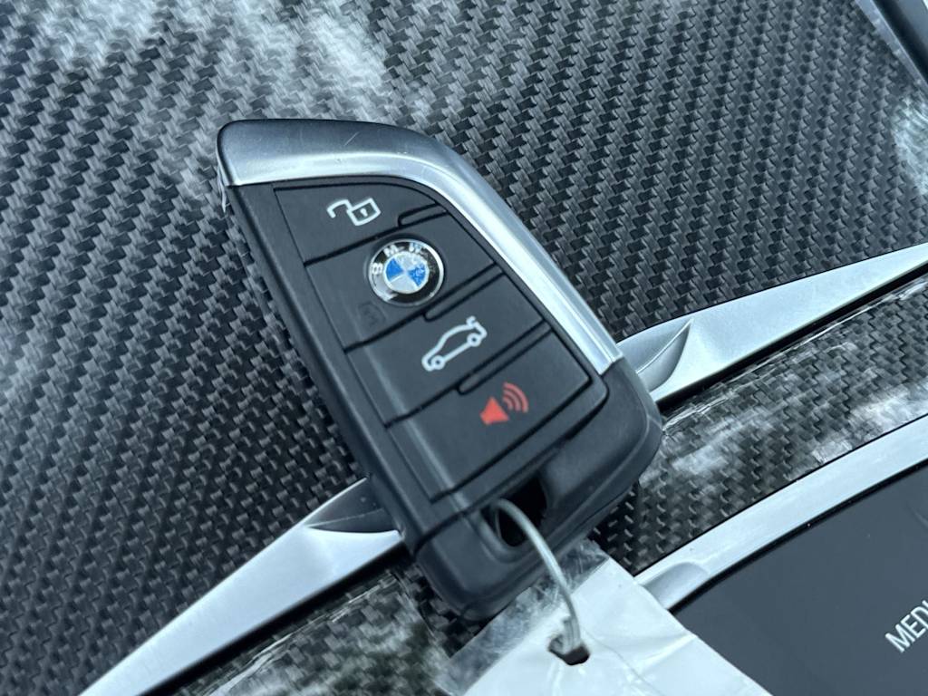 Thumbnail: 2024 BMW i4 - 18