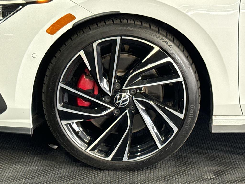 Thumbnail: 2023 Volkswagen Golf - 8