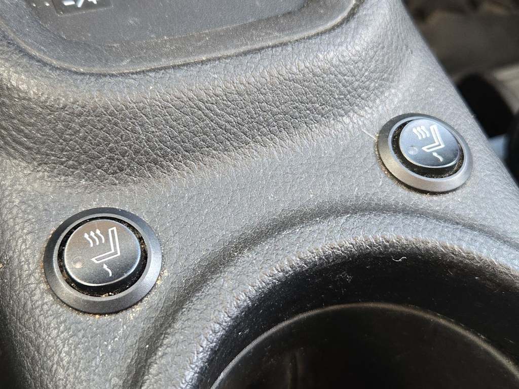 Thumbnail: 2013 Jeep Wrangler - 33