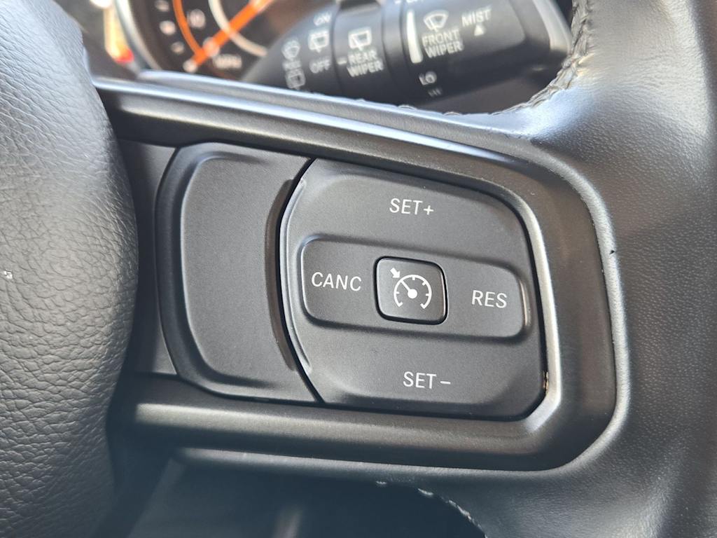 Thumbnail: 2021 Jeep Wrangler - 28