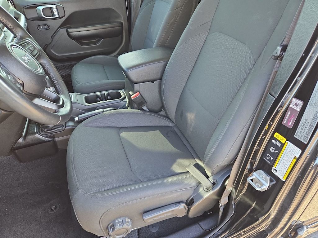 Thumbnail: 2021 Jeep Wrangler - 10